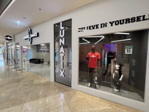 Dance Base West
Wilmersdorfer Straße 46, 10627 Berlin
WILMA Shoppen, 1. OG